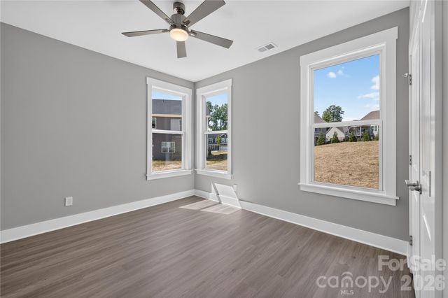 3869 12th Street Court NE, Hickory, NC 28601