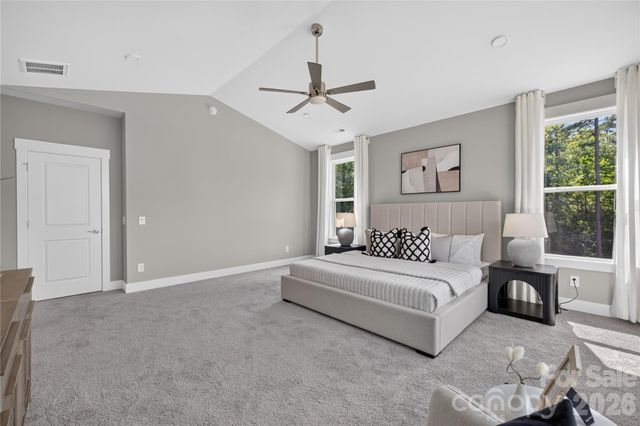 3869 12th Street Court NE, Hickory, NC 28601