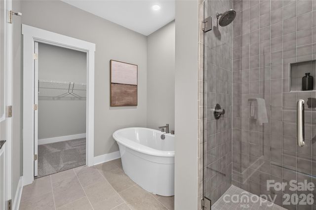 3869 12th Street Court NE, Hickory, NC 28601