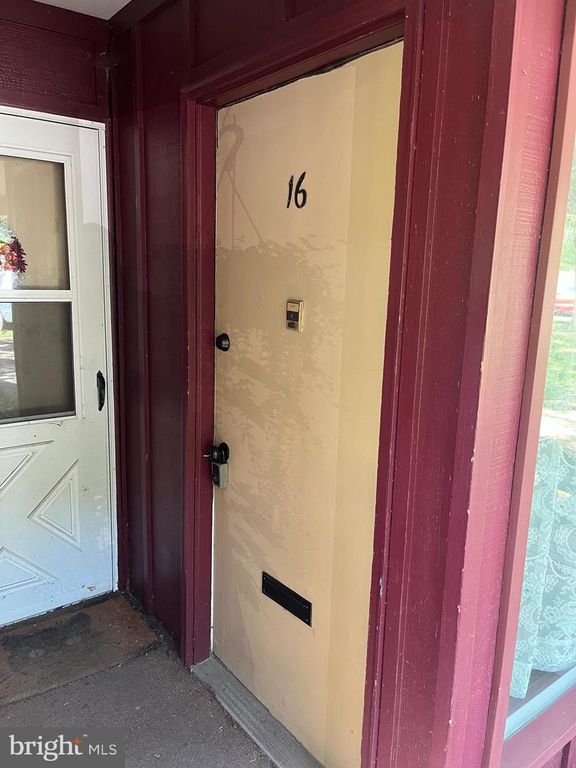 178 ELEPHANT RD #B16, Dublin, PA 18917