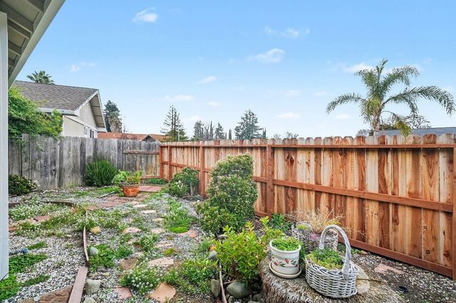 1833 Camino Estrada, Concord, CA 94521