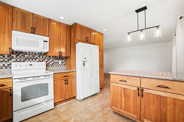 1833 Camino Estrada, Concord, CA 94521