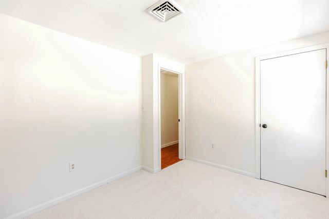 4 Burlington Road, Nashua, NH 03062