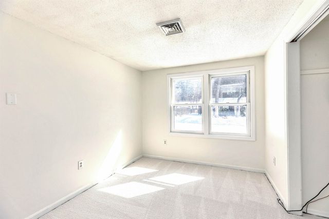 4 Burlington Road, Nashua, NH 03062