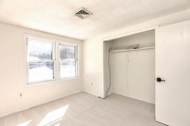 4 Burlington Road, Nashua, NH 03062