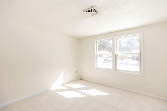 4 Burlington Road, Nashua, NH 03062