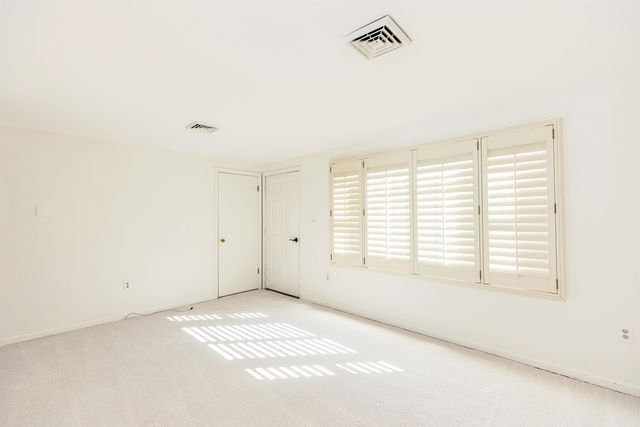 4 Burlington Road, Nashua, NH 03062