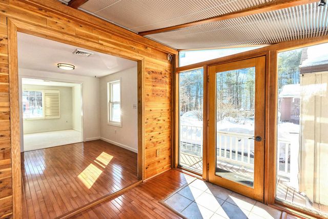 4 Burlington Road, Nashua, NH 03062