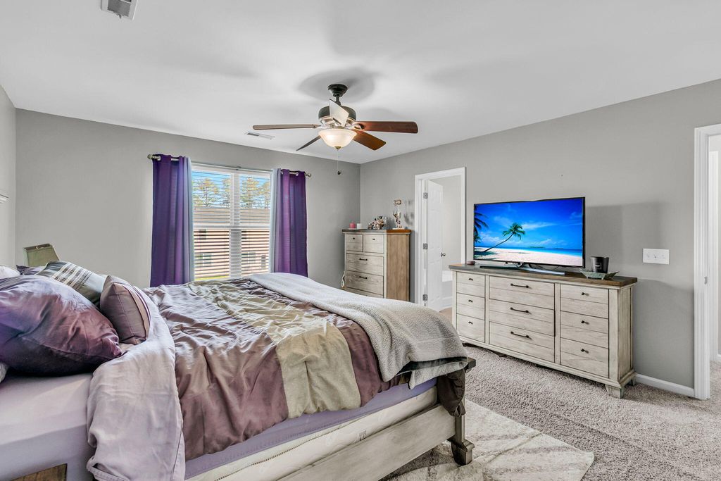 Image 21 of property listing at 415 Watershed Drive, Goose Creek, SC 29445