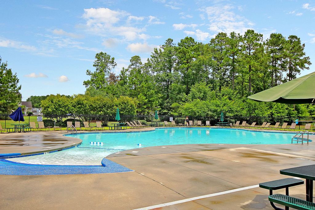 Image 37 of property listing at 415 Watershed Drive, Goose Creek, SC 29445