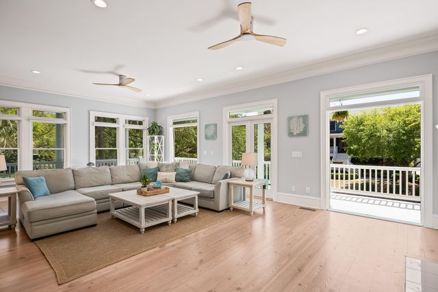 764 Post Oak Drive, Mount Pleasant, SC 29464