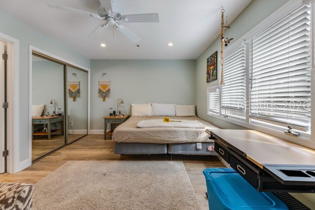 10 Yacht Cove Dr Apt 202, Hilton Head Island, SC 29928