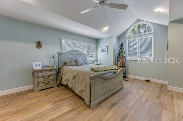 10 Yacht Cove Dr Apt 202, Hilton Head Island, SC 29928