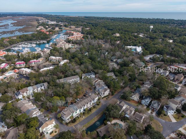10 Yacht Cove Dr Apt 202, Hilton Head Island, SC 29928
