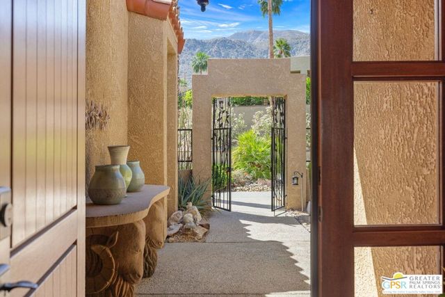 13 Vista Loma Drive, Rancho Mirage, CA 92270