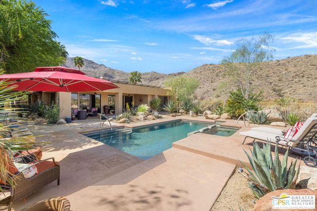 13 Vista Loma Drive, Rancho Mirage, CA 92270