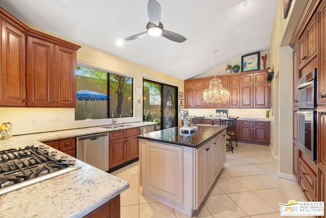 13 Vista Loma Drive, Rancho Mirage, CA 92270