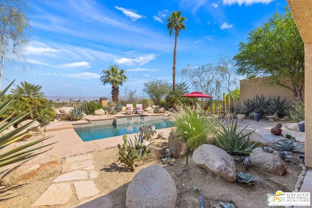 13 Vista Loma Drive, Rancho Mirage, CA 92270