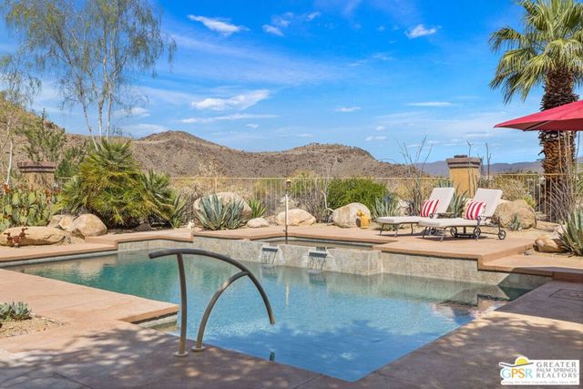 13 Vista Loma Drive, Rancho Mirage, CA 92270