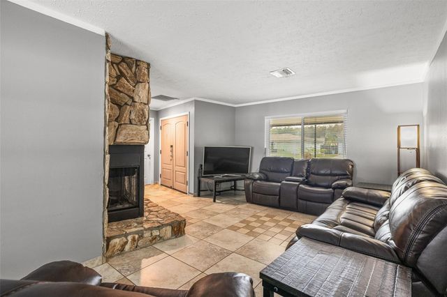 4023 WINDTREE DRIVE, Tampa, FL 33624