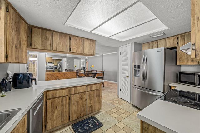 4023 WINDTREE DRIVE, Tampa, FL 33624