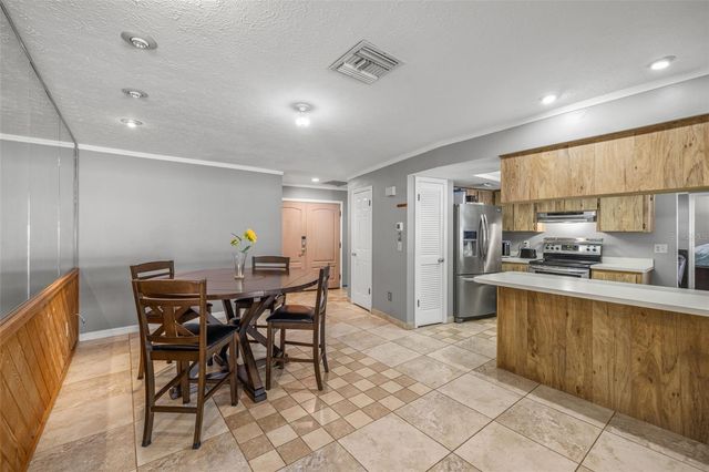 4023 WINDTREE DRIVE, Tampa, FL 33624