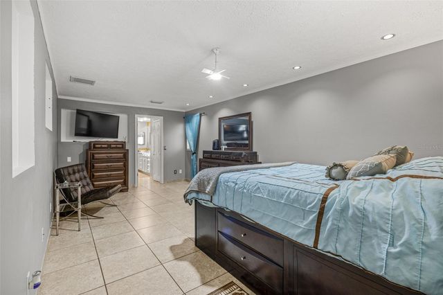 4023 WINDTREE DRIVE, Tampa, FL 33624