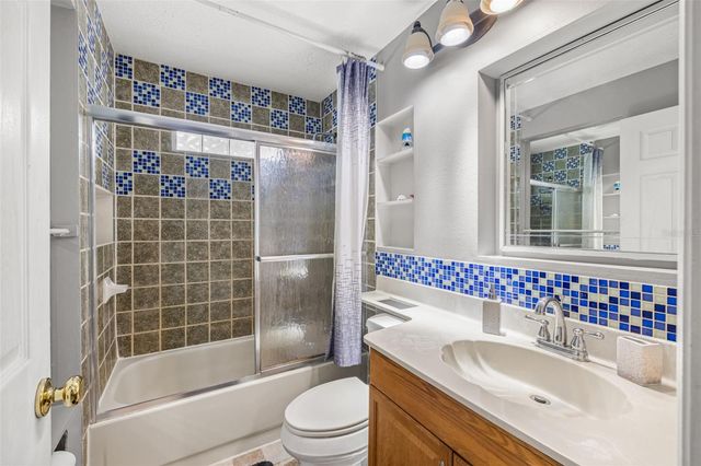 4023 WINDTREE DRIVE, Tampa, FL 33624