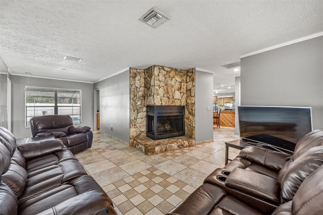 4023 WINDTREE DRIVE, Tampa, FL 33624