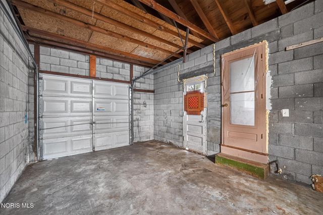 4703 Vermaas Avenue, Toledo, OH 43612