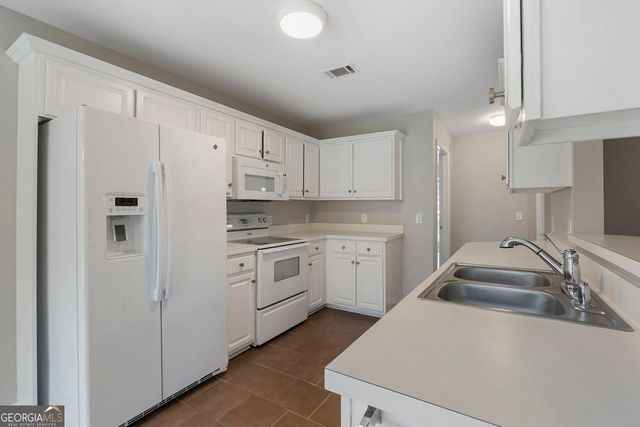 6375 Seymour Place NW, Acworth, GA 30101