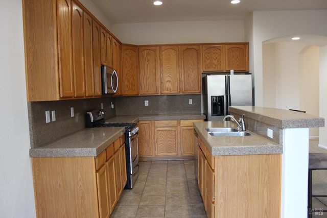 1617 Tucson Cir, Suisun City, CA 94585