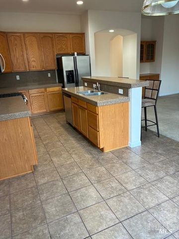 1617 Tucson Cir, Suisun City, CA 94585