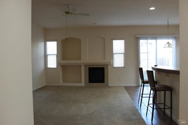 1617 Tucson Cir, Suisun City, CA 94585