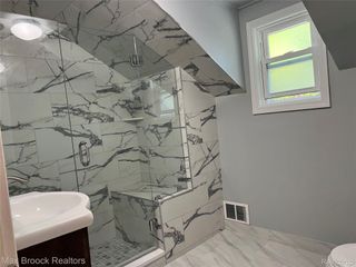 51136 TAYLOR Street, New Baltimore, MI 48047