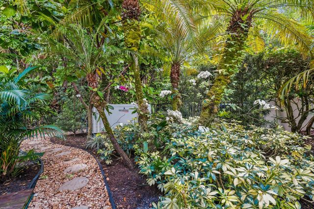11707 Maidstone Drive, Wellington, FL 33414