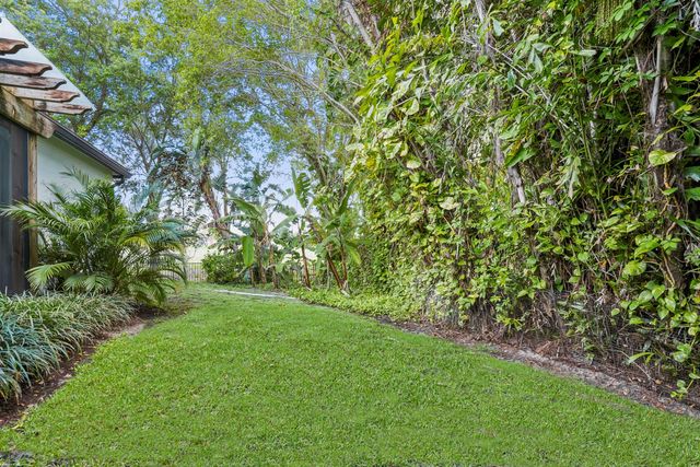 11707 Maidstone Drive, Wellington, FL 33414