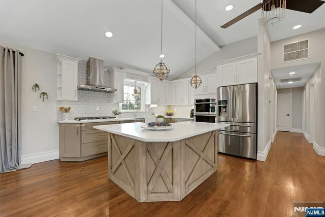 30-06 Morlot Avenue, Fair Lawn, NJ 07410