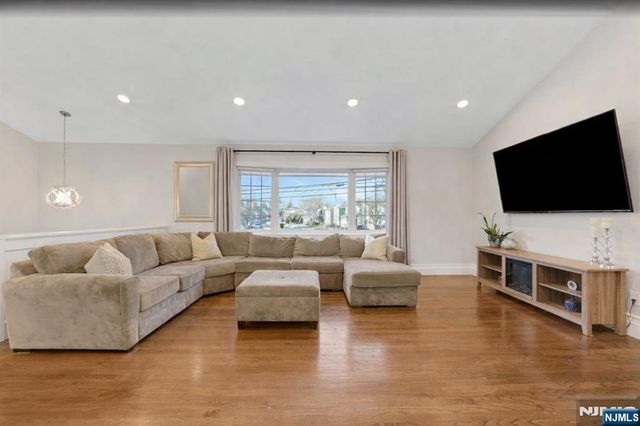 30-06 Morlot Avenue, Fair Lawn, NJ 07410