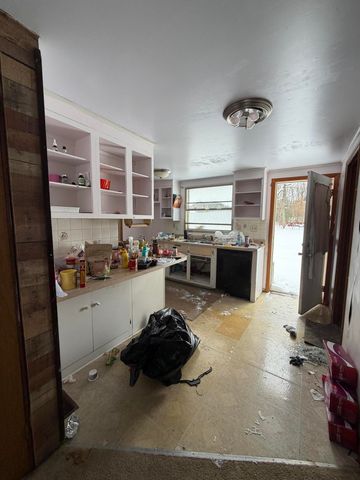 609 Carr Road, Muskegon, MI 49442