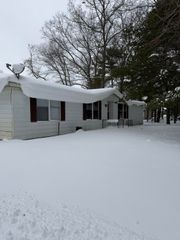 609 Carr Road, Muskegon, MI 49442