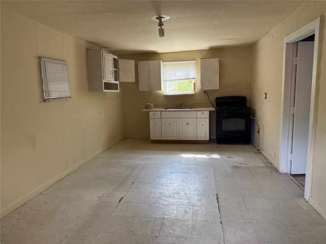 7952 Cinderella Street, Houston, TX 77028