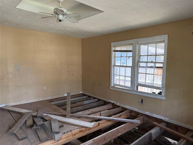 7952 Cinderella Street, Houston, TX 77028