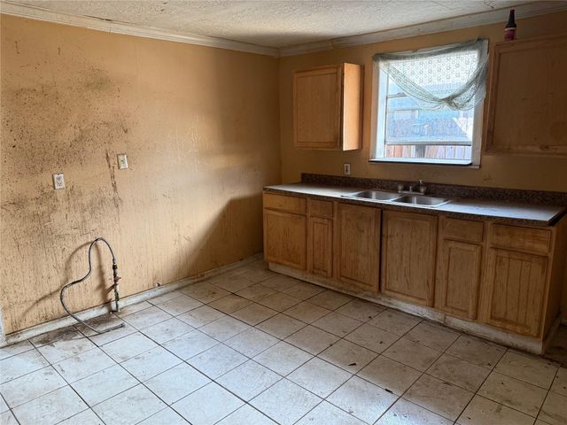 7952 Cinderella Street, Houston, TX 77028