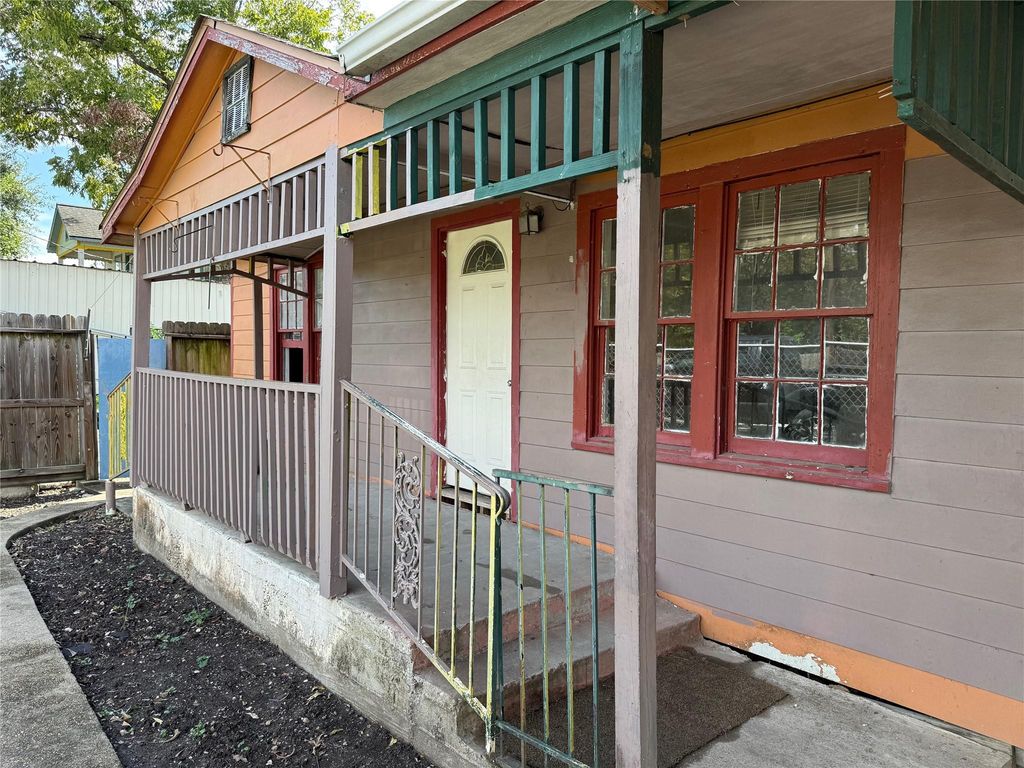 7952 Cinderella Street, Houston, TX 77028