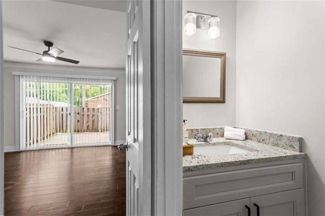 5621 Kingsport Drive NE, Sandy Springs, GA 30342