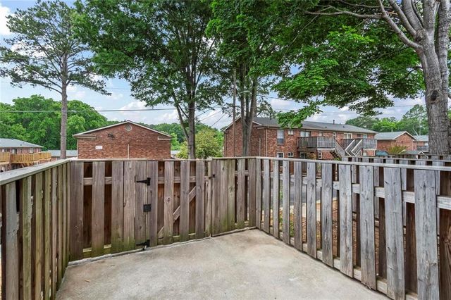 5621 Kingsport Drive NE, Sandy Springs, GA 30342