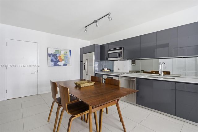 31 SE 6th St 2504, Miami, FL 33131