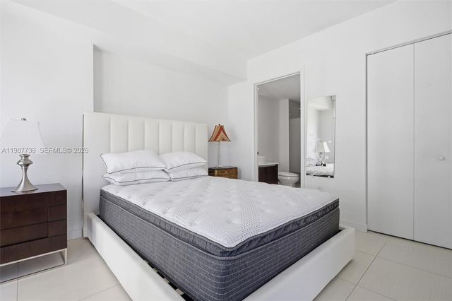 31 SE 6th St 2504, Miami, FL 33131