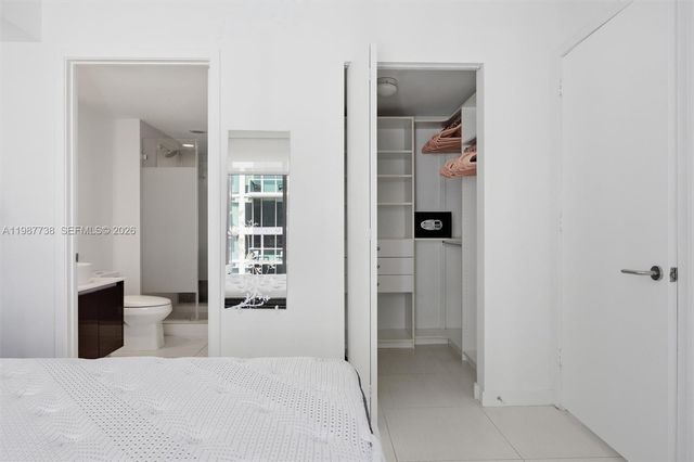 31 SE 6th St 2504, Miami, FL 33131